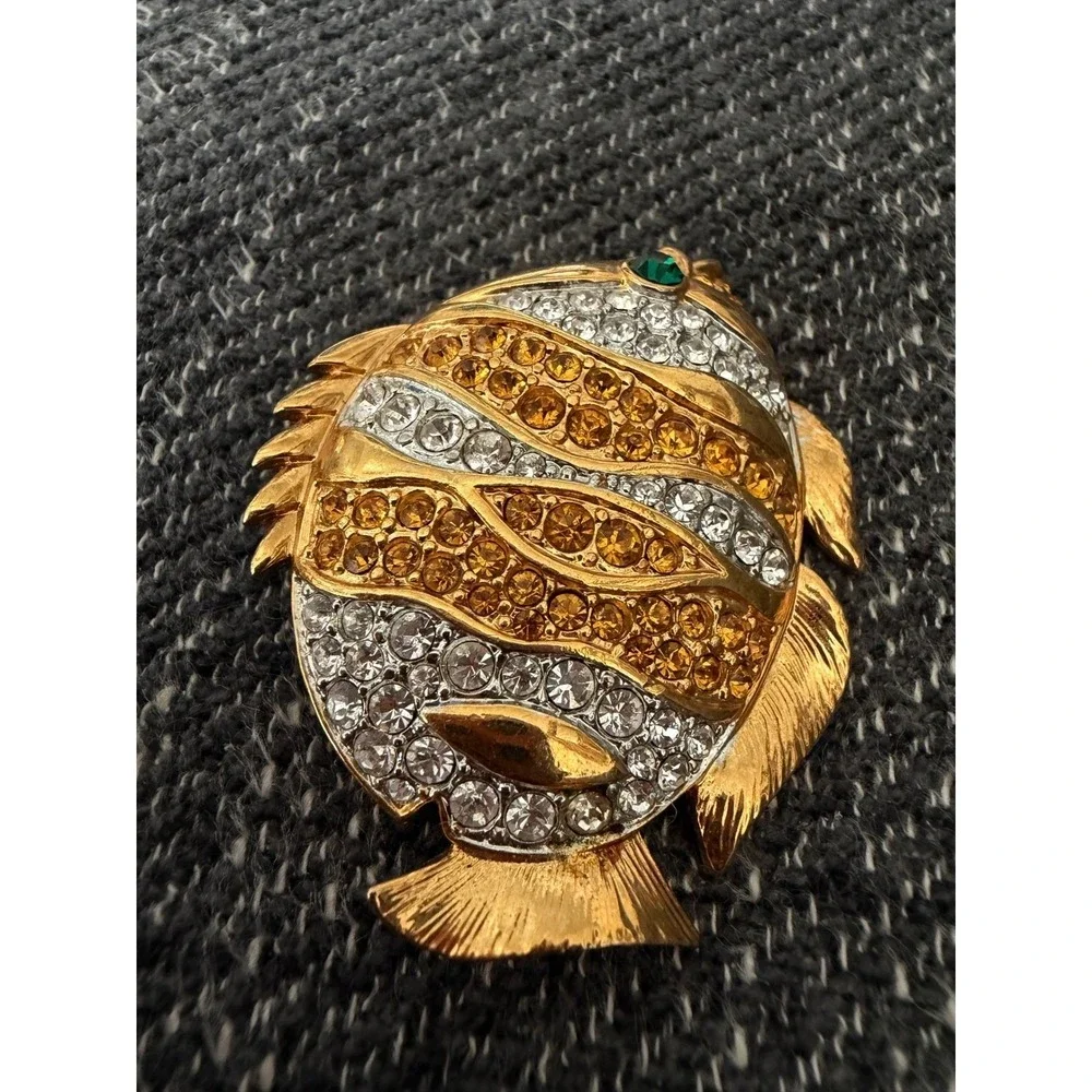 Y2K Corpcore Rhinestone Fish Brooch Gold Tone Amber Clear Tropical Angelfish Pin
